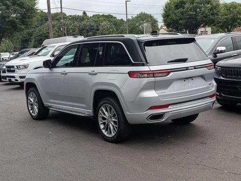Certified 2023 Jeep Grand Cherokee Summit AWD/4WD image 5