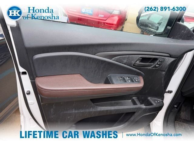 Used 2024 Honda Passport EX-L image 6