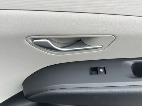 New 2026 Hyundai Tucson Blue SE image 21