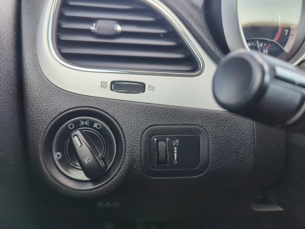 Used 2012 Dodge Journey SXT AWD/4WD image 17