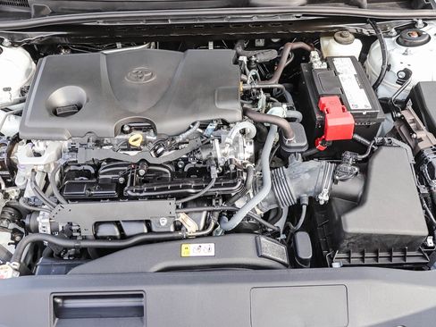 Used 2023 Toyota Camry LE image 27