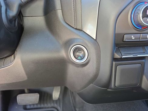 Used 2022 Chevrolet Silverado 1500 RST w/ Z71 Off-Road Package image 13