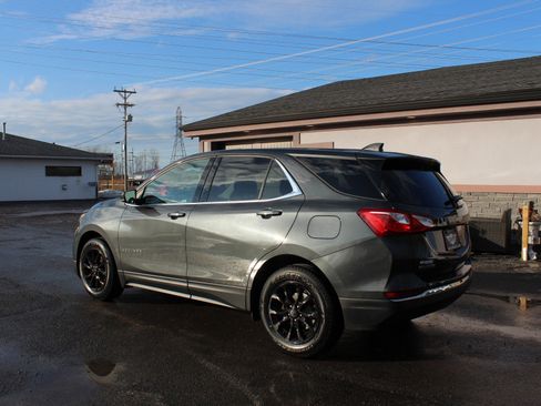 Used 2018 Chevrolet Equinox LT FWD image 9