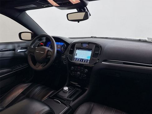 Used 2023 Chrysler 300 S image 17