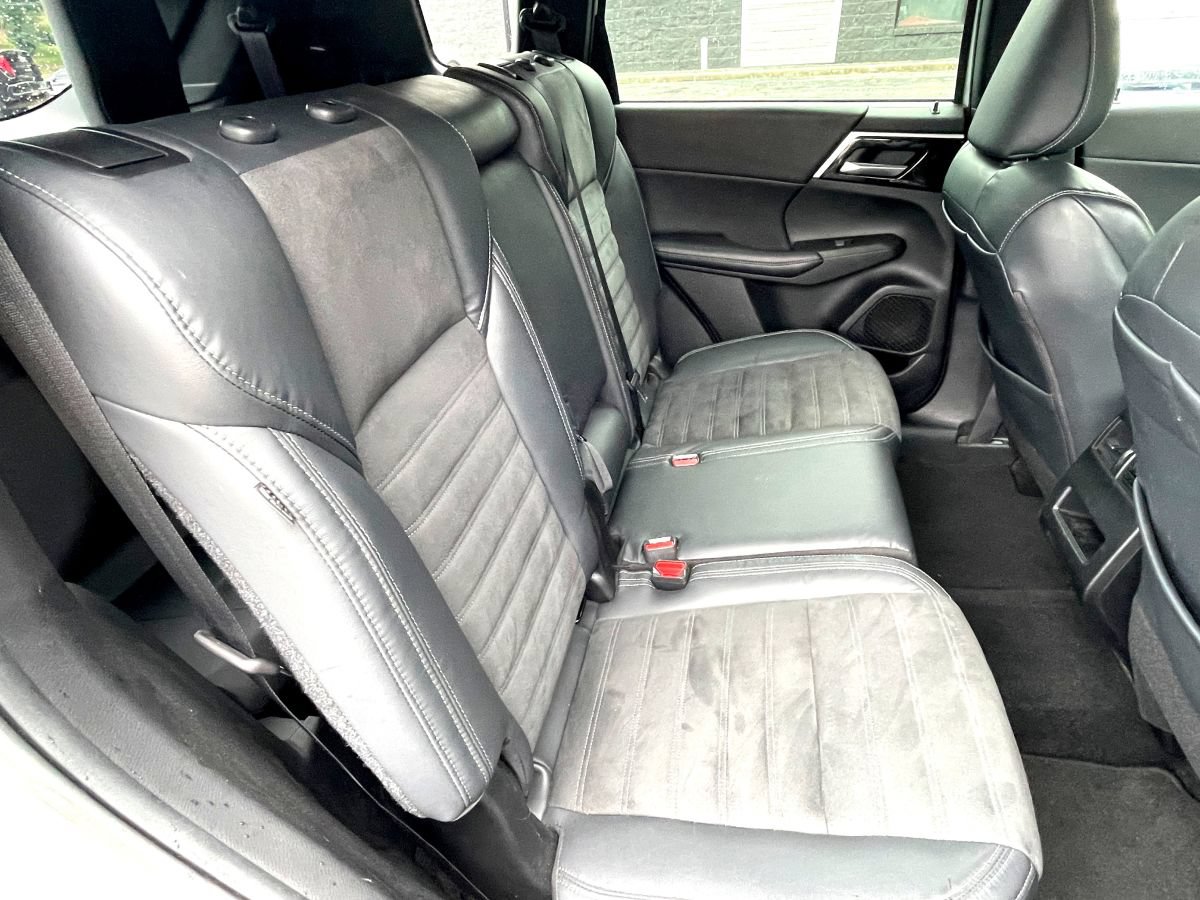 Used 2022 Mitsubishi Outlander SE AWD/4WD image 13