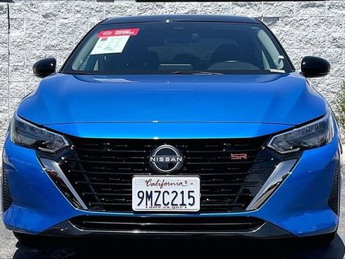 Certified 2025 Nissan Sentra SR FWD image 2