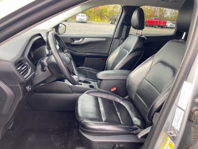 Used 2024 Ford Escape Platinum AWD/4WD image 16