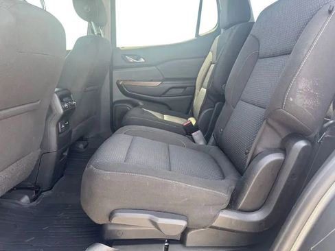 Used 2021 GMC Acadia SLE w/ Driver Convenience Package FWD image 16