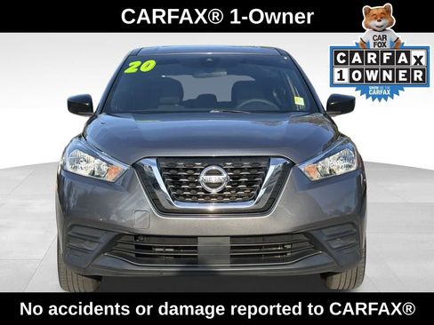 Used 2020 Nissan Kicks S image 2