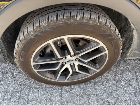 Used 2016 Ford Explorer Sport w/ Equipment Group 401A AWD/4WD image 8