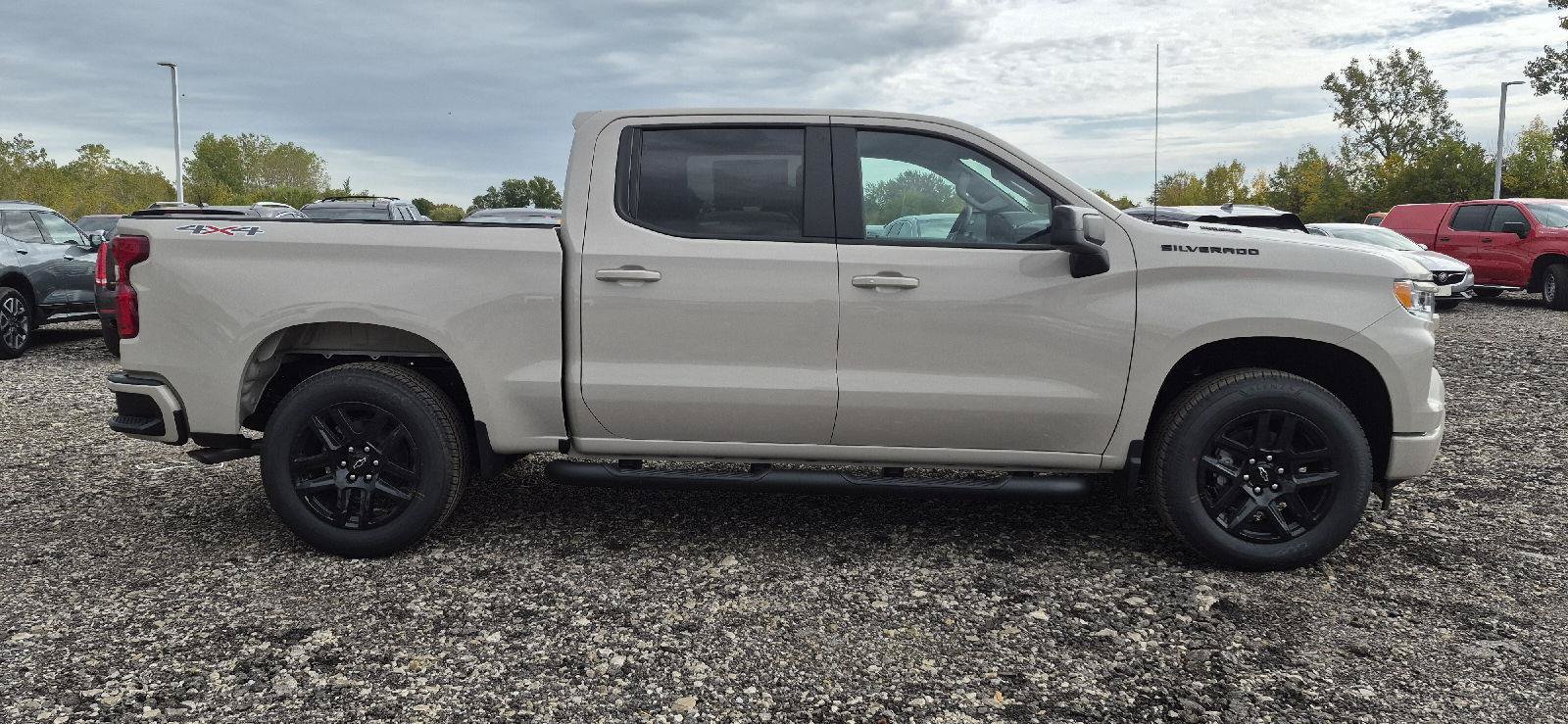 New 2026 Chevrolet Silverado 1500 RST w/ LPO, Dark Essentials Package AWD/4WD image 4