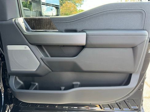 New 2026 Ford F250 Lariat w/ FX4 Off-Road Package image 27