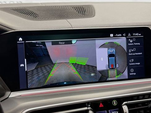 Used 2021 BMW X5 xDrive40i w/ M Sport Package image 14