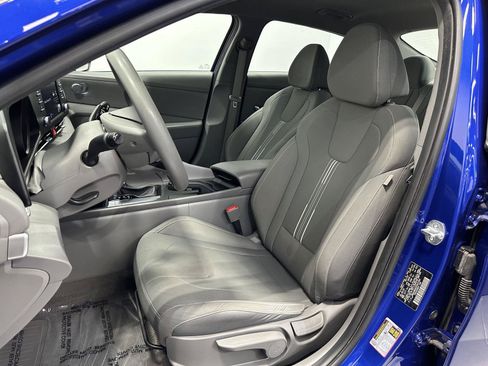 Certified 2023 Hyundai Elantra SEL w/ Cargo Package FWD image 12