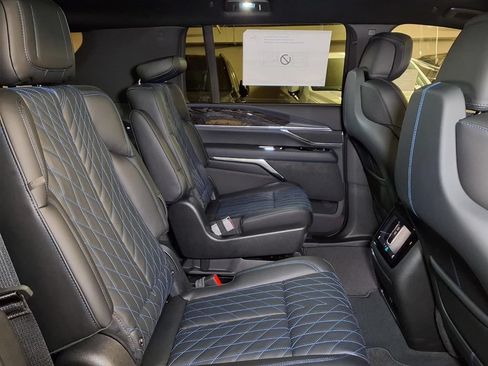 New 2026 Cadillac Escalade IQL Luxury AWD/4WD image 7