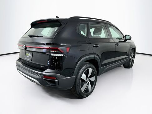 Used 2025 Volkswagen Taos S AWD/4WD image 9