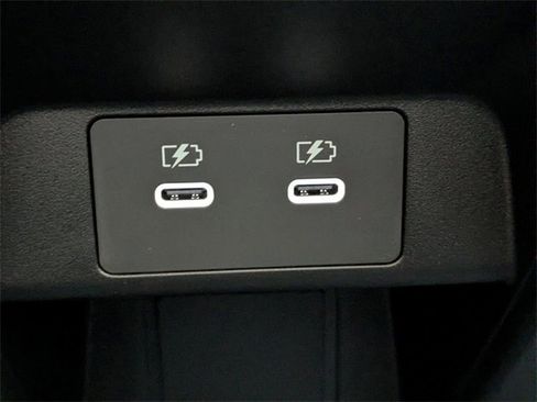 New 2025 Mitsubishi Outlander SE image 16