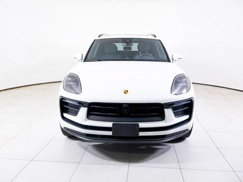 Certified 2026 Porsche Macan AWD/4WD image 14