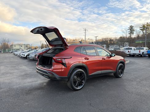 Certified 2024 Chevrolet Trax ACTIV w/ Driver Confidence Package image 31