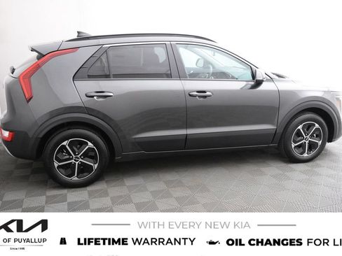 New 2026 Kia Niro EX FWD image 4