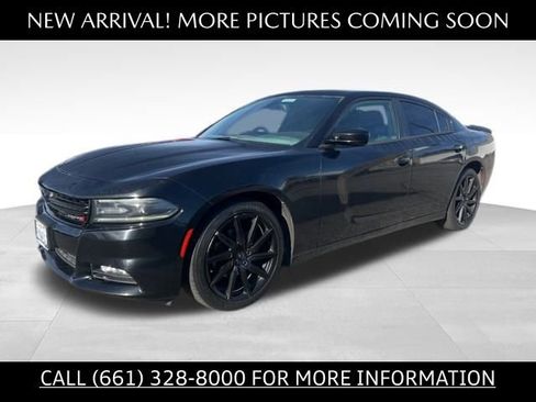 Used 2016 Dodge Charger SXT w/ Driver Confidence Group image 1