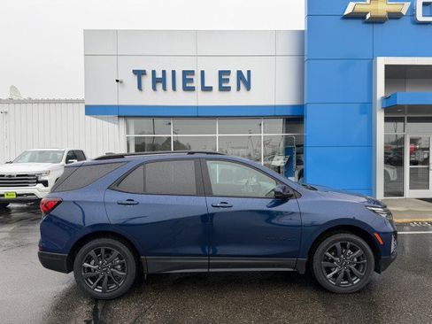 Certified 2022 Chevrolet Equinox RS AWD/4WD image 1