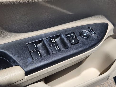 Used 2016 Honda Accord EX-L image 16