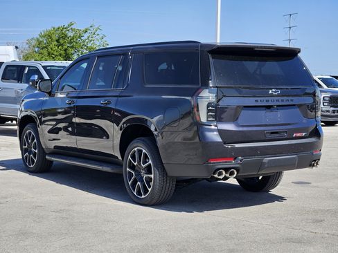 New 2026 Chevrolet Suburban RST w/ Comfort Package AWD/4WD image 4
