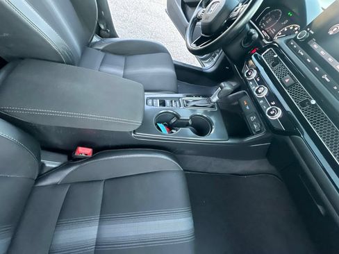 Used 2024 Honda Civic Sport image 33