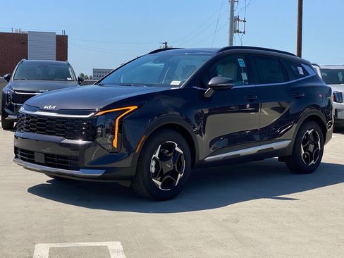New 2026 Kia Sportage EX image 7