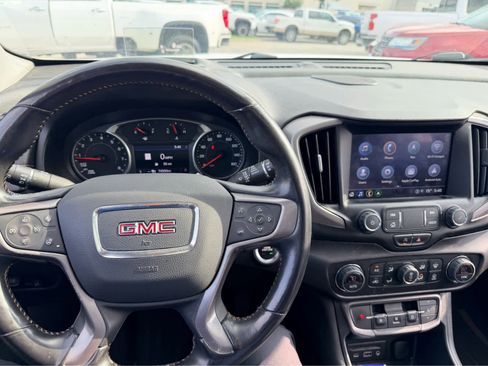 Used 2022 GMC Terrain AT4 w/ Infotainment Package II image 5