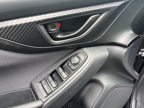 Used 2020 Subaru Crosstrek 2.0i Premium image 18