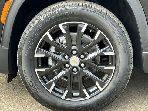 New 2026 Chevrolet Traverse LT w/ Sun and Wheel Package image 38