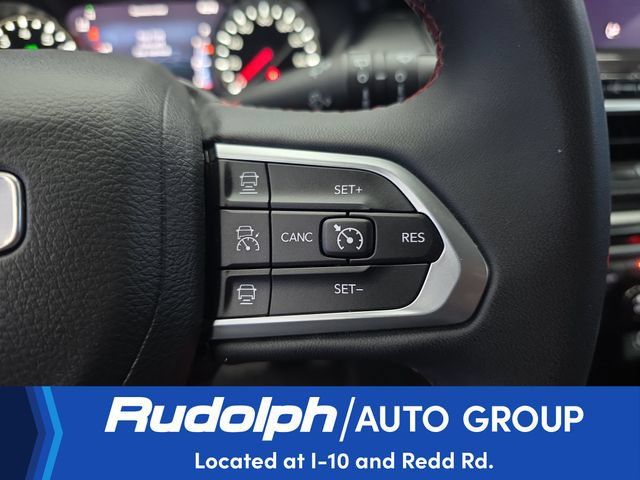 Used 2025 Jeep Compass Trailhawk AWD/4WD image 20