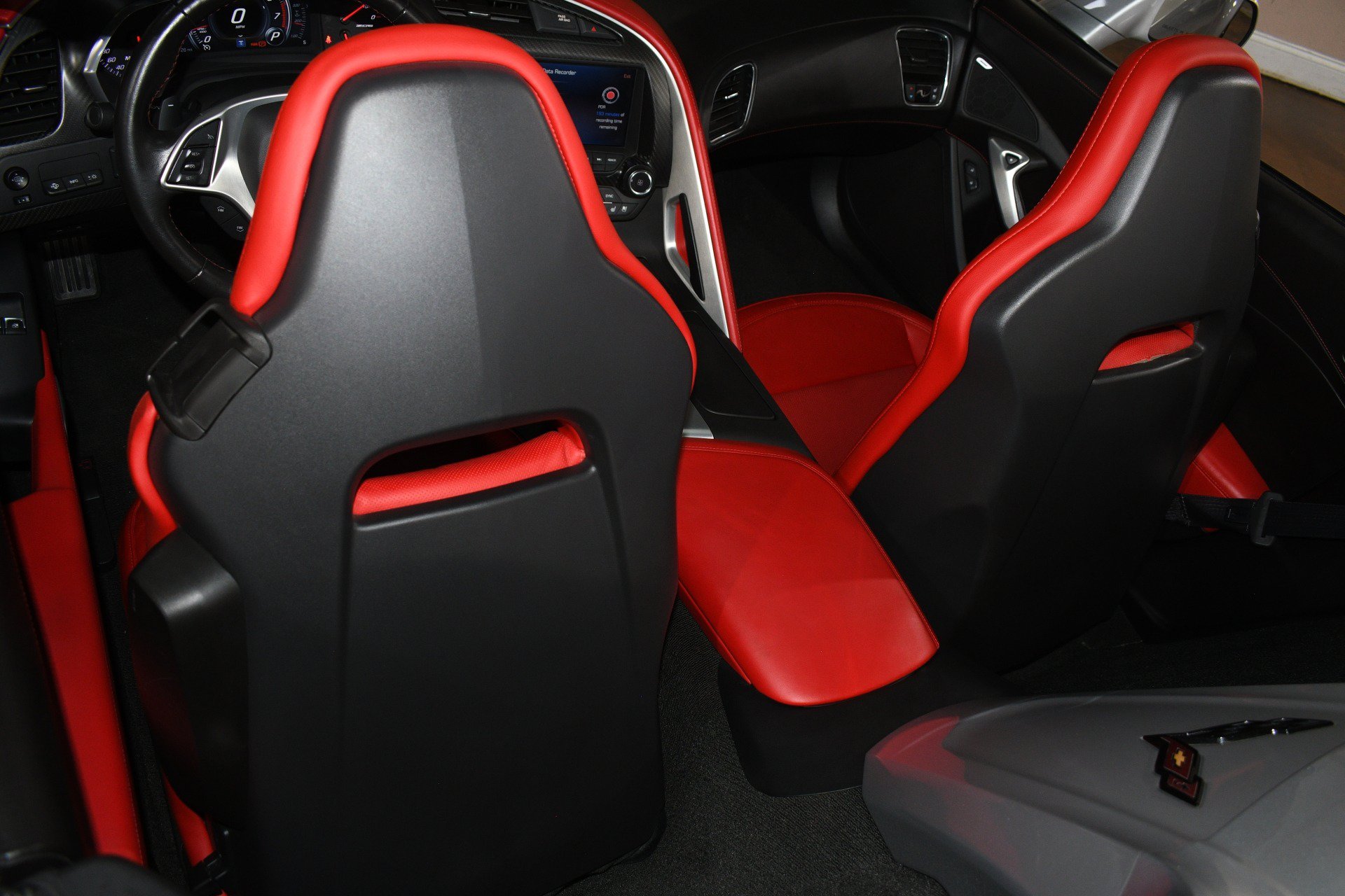 Used 2015 Chevrolet Corvette Z06 w/ 3LZ Preferred Equipment Group RWD image 15