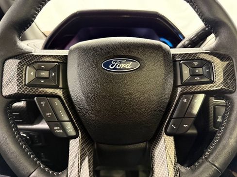 Used 2019 Ford F250 Lariat w/ Lariat Ultimate Package AWD/4WD image 46