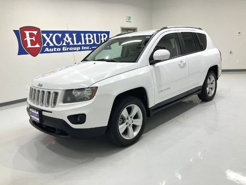 Used 2016 Jeep Compass Latitude AWD/4WD image 7