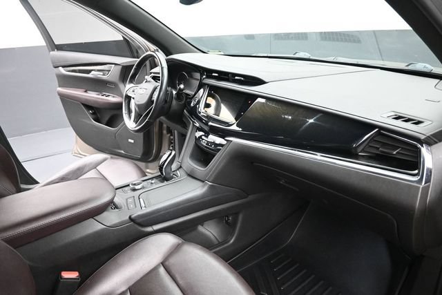 Used 2022 Cadillac XT6 Premium Luxury FWD image 29
