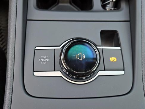 New 2025 Volkswagen Tiguan S image 17