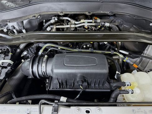 Used 2024 Ford Explorer Limited image 35