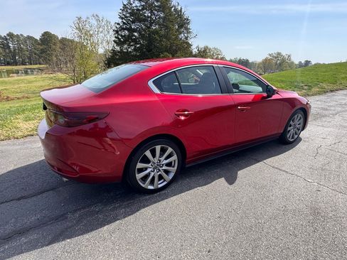Used 2020 MAZDA MAZDA3 Sedan w/ Select Package image 22