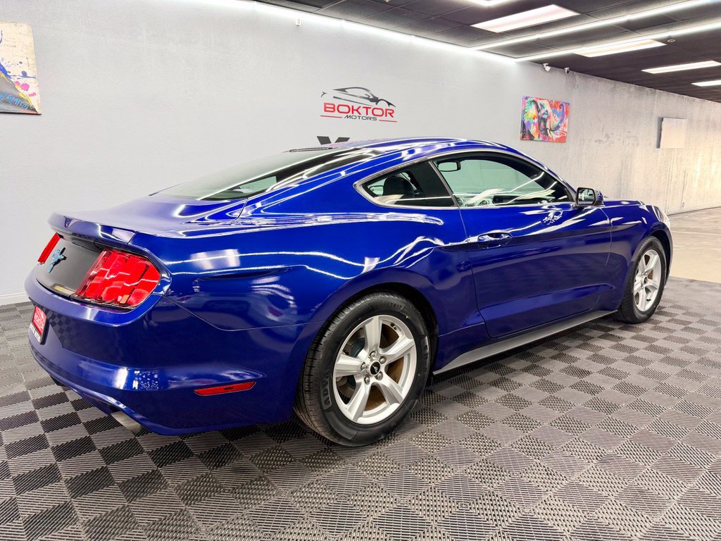 Used 2015 Ford Mustang Coupe RWD image 15