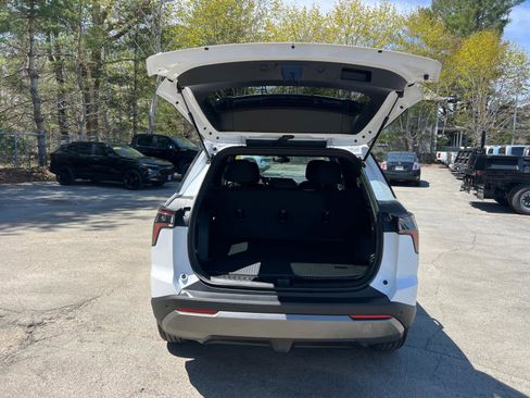 Certified 2026 Chevrolet Equinox LT w/ Midnight Edition FWD image 40