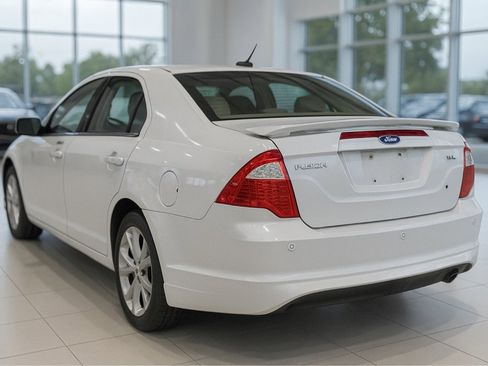 Used 2012 Ford Fusion SE image 4