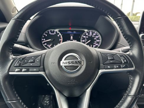 Certified 2022 Nissan Sentra SV image 22