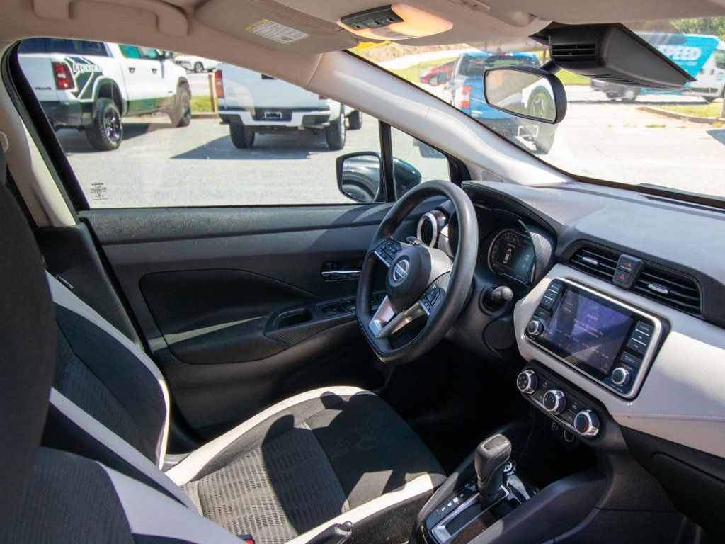 Used 2022 Nissan Versa SV FWD image 19