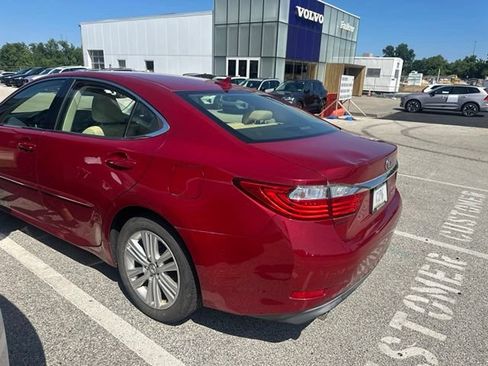 Used 2013 Lexus ES 350 w/ Luxury Pkg FWD image 12