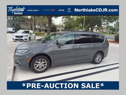 Used 2022 Chrysler Pacifica Touring-L