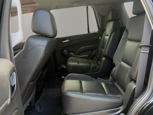 Used 2018 GMC Yukon SLT AWD/4WD image 19