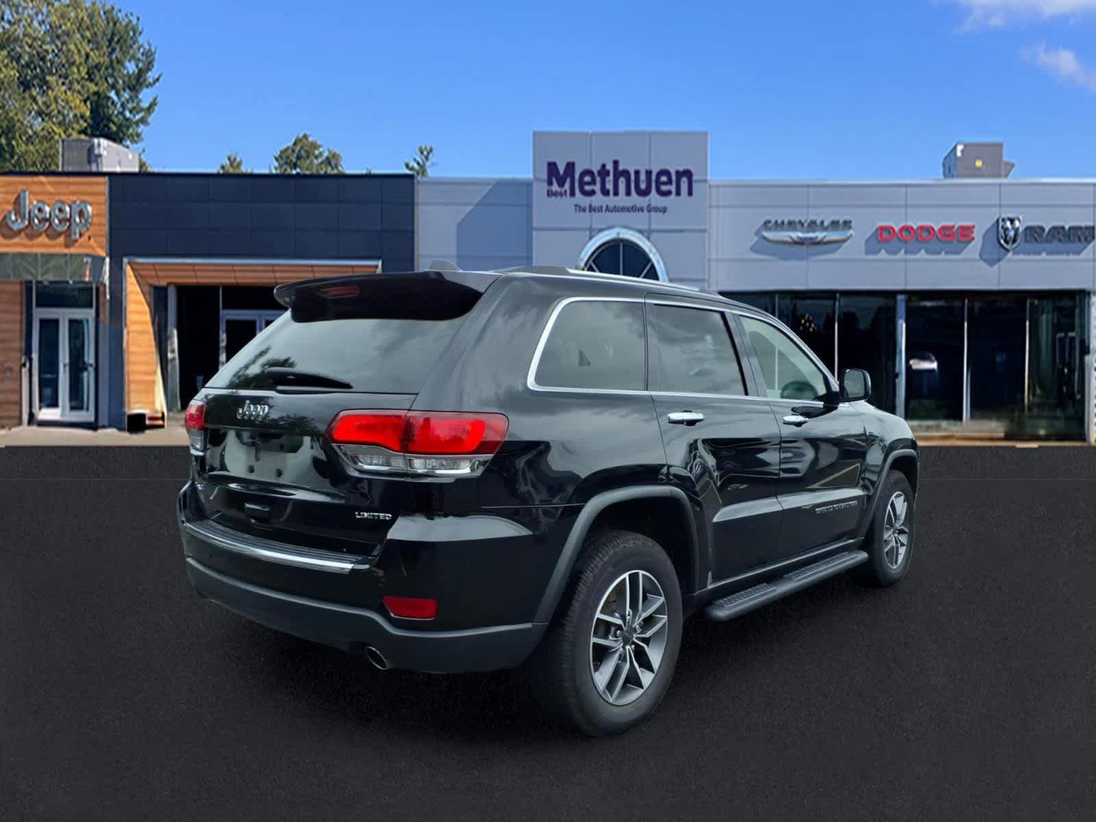 Used 2021 Jeep Grand Cherokee Limited AWD/4WD image 5